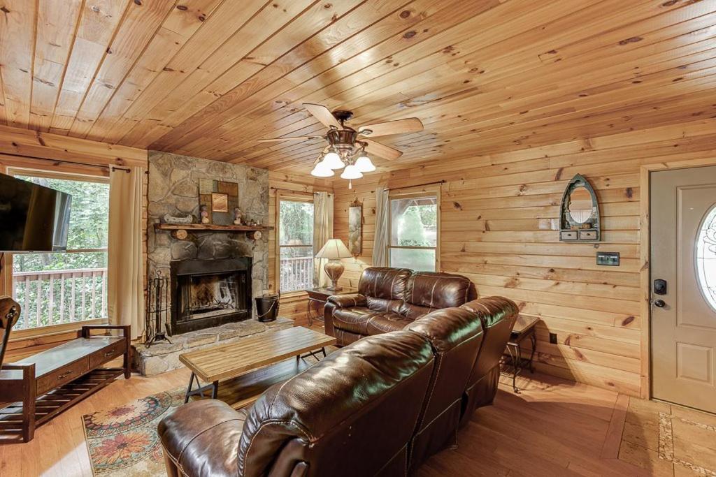 Cabin With Jacuzzi & Hydrotherapy Spanear Helen Cleveland Exterior foto